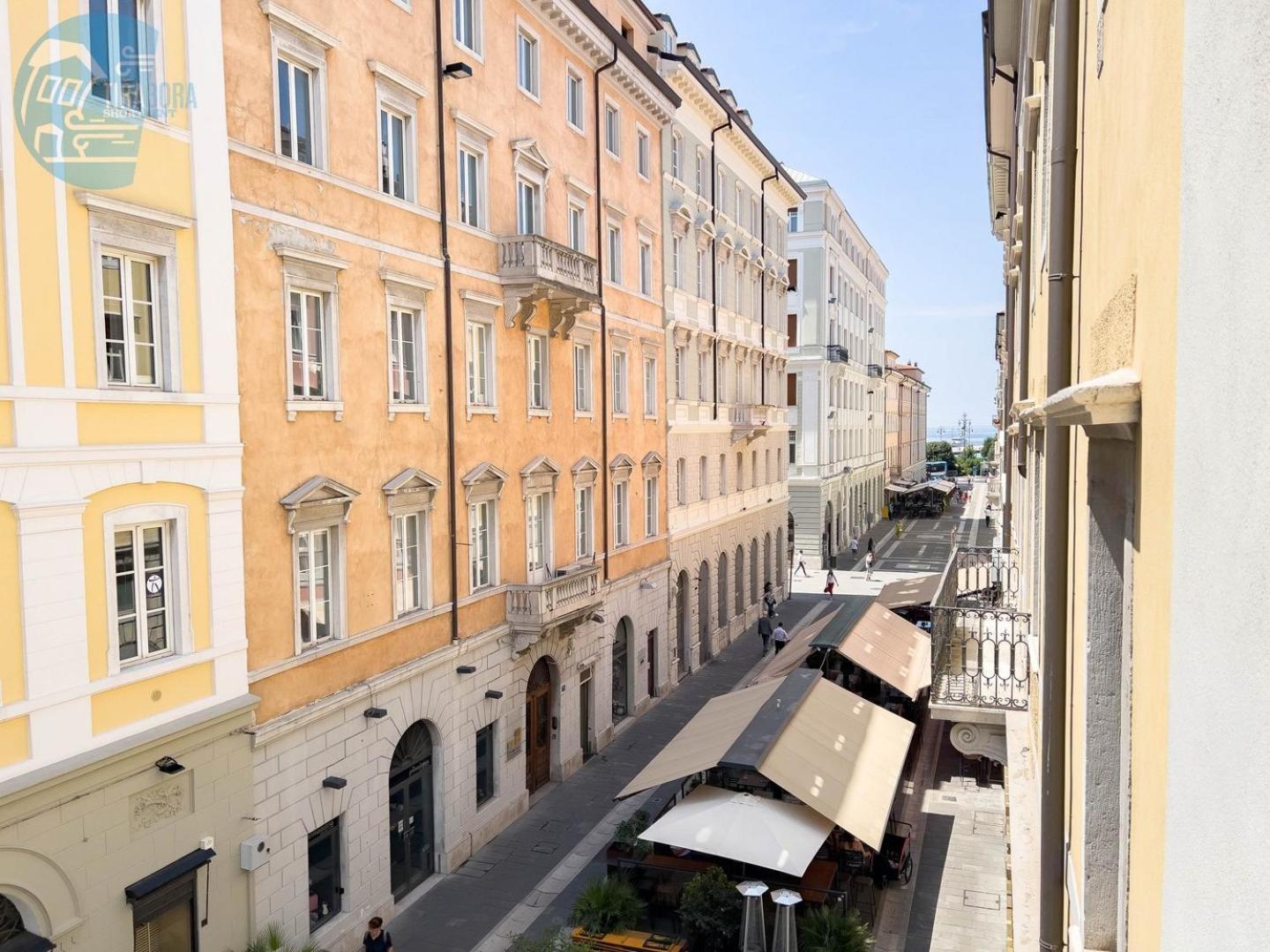 Апартаменти San Nicolo 14 Tirabora Short Rent Трієст Екстер'єр фото